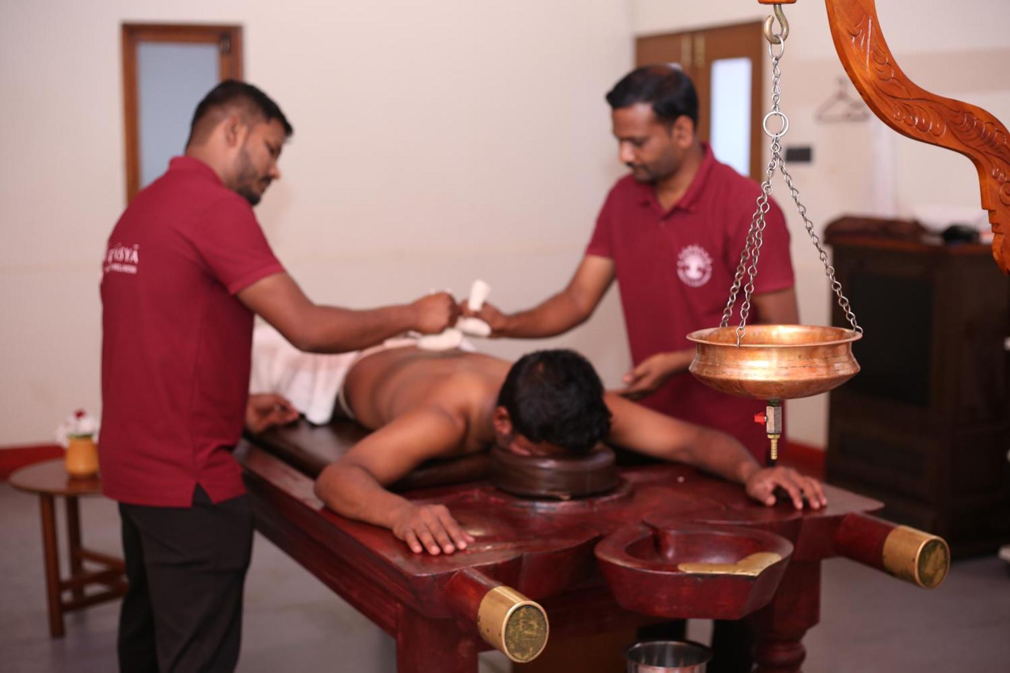 Tapasya Health & Wellness Otel Jaysingpur Dış mekan fotoğraf